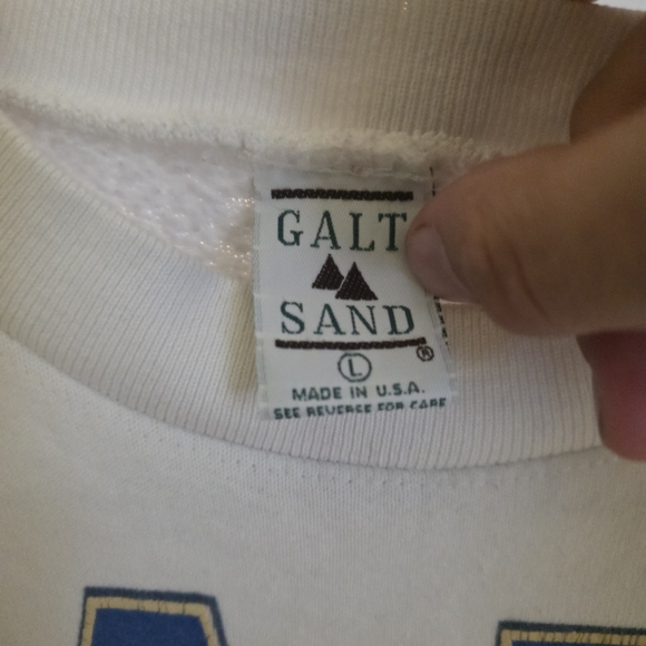 90s Yale Sweater - Picture 3 of 3